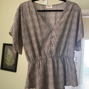 Leopard print top